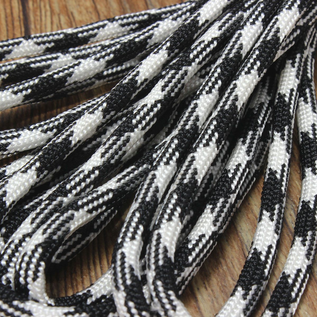 15ft-5m-7-Inner-Strand-505-550-Mil-Survival-Paracord-Bushcraft-Survival-Cord-Lanyard-Rope-Type-III-1349688