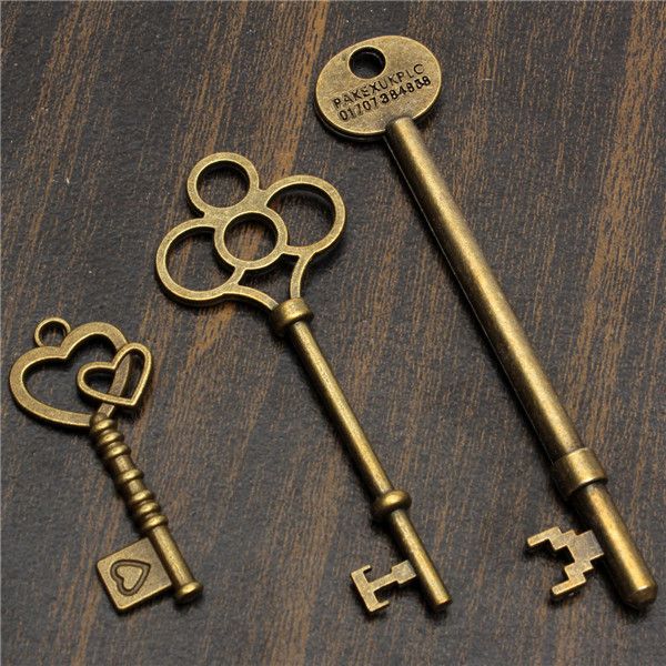 18Pcs-Antique-Vintage-Old-Look-Skeleton-Key-Lot-Pendant-Heart-Bow-Lock-Steampunk-995561