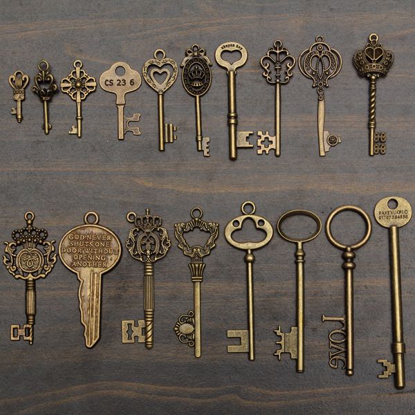 18pcs-Antique-Vintage-Old-Look-Skeleton-Key-Lot-Pendant-Heart-Bow-Lock-996990