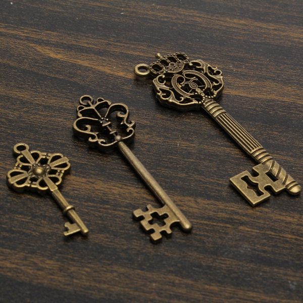 18pcs-Antique-Vintage-Old-Look-Skeleton-Key-Lot-Pendant-Heart-Bow-Lock-996990