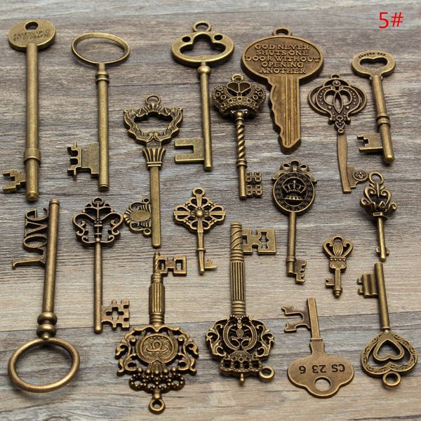 18pcs-Antique-Vintage-Old-Look-Skeleton-Key-Lot-Pendant-Heart-Bow-Lock-996990