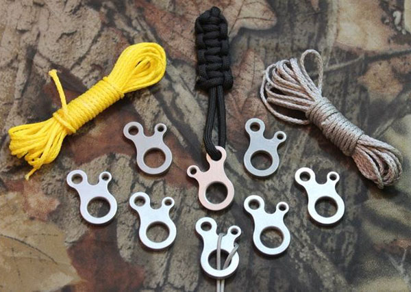 3-Holes-Multi-Purpose-EDC-Outdoor-Survival-Rope-Buckle-Quick-Knotting-Tool-943094