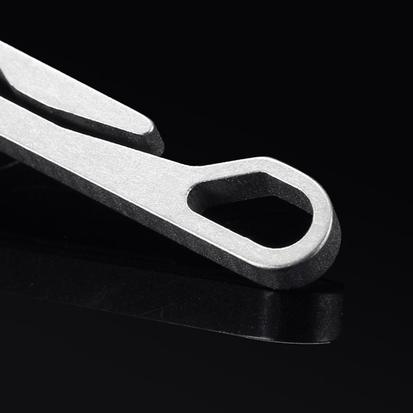 70mm-Multifunction-EDC-Titanium-Keychain-Quickdraw-Buckle-Tool-1075625