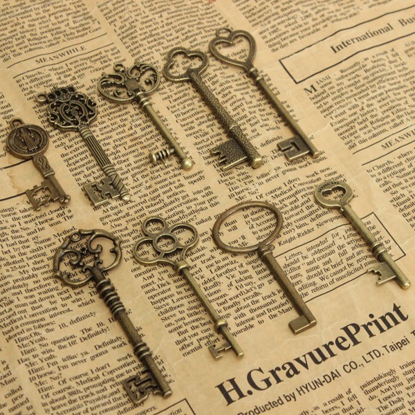 9Pcs-Antique-Vintage-Skeleton-Keys-Bronze-Charm-Pendants-For-DIY-Jewelry-Making-1021619