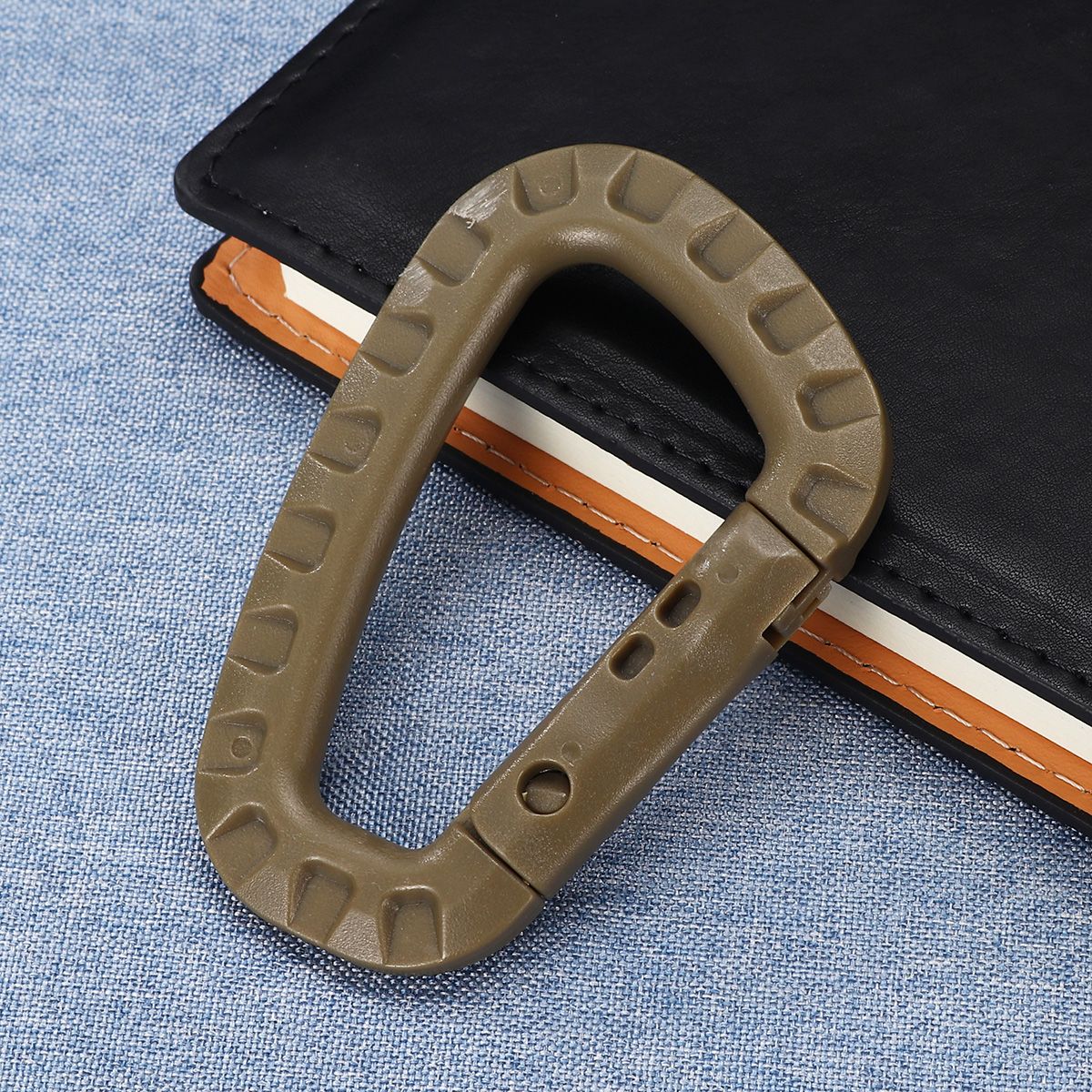 Carabiner-Small-Caribeaner-Keychain-Clip-Spring-Link-D-Shape-Carabiner-Fast-Hang-Buckle-Climbing-Hoo-1436696