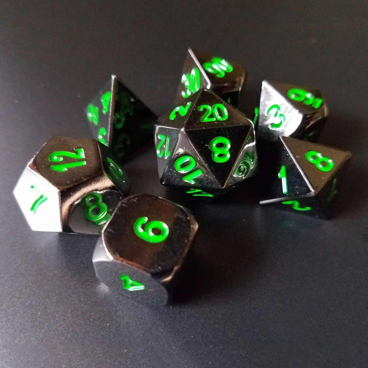 New-Metal-Polyhedral-Dice-with-Bag-Green-Red-7-Piece-Metal-Set-DnD-RPG-1239419