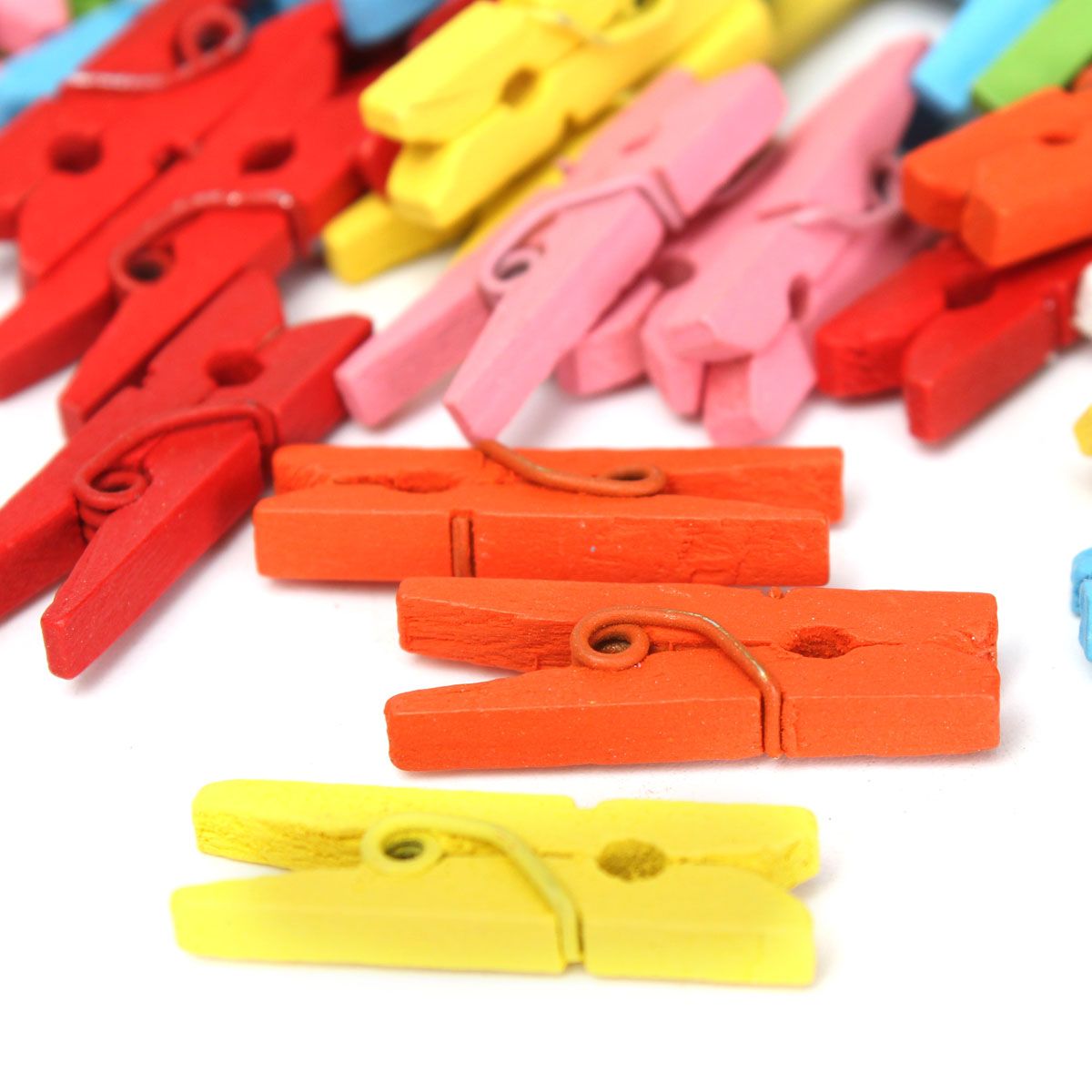 100Pcs-Mini-Wooden-Craft-Pegs-Clothes-Peg-Paper-Photo-Hanging-Spring-25mm-Decorations-1276393