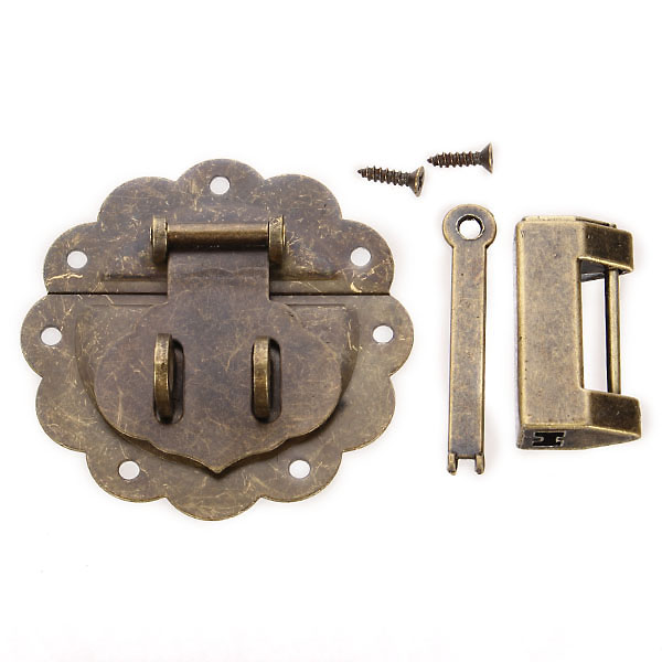 Jewelry-Boxes-Decorated-Lock-Ancient-Antique-Lock-Horizontal-Open-Padlock---Buckle-with-Lace-1022992