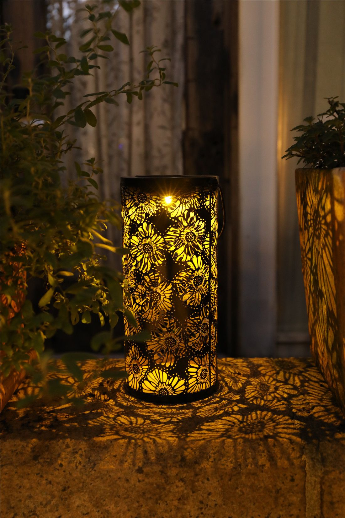 LED-Solar-Lantern-Hanging-Light-with-Handle-Solar-Lantern-Waterproof-Landscape-Lantern-Chrysanthemum-1715806