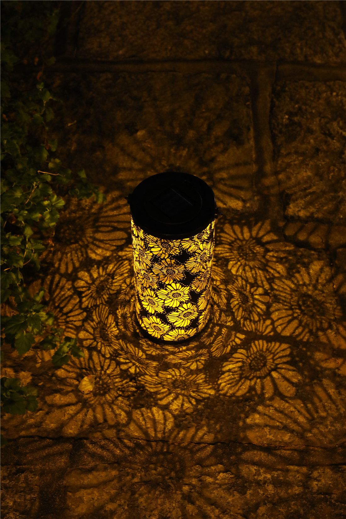 LED-Solar-Lantern-Hanging-Light-with-Handle-Solar-Lantern-Waterproof-Landscape-Lantern-Chrysanthemum-1715806