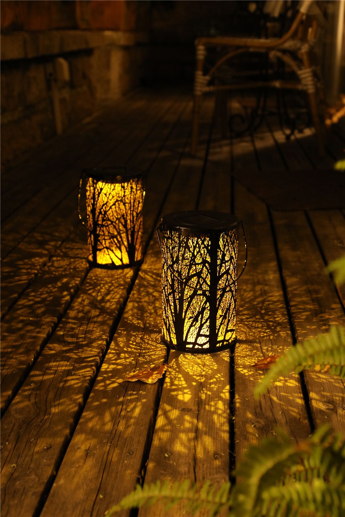 LED-Solar-Lantern-Hanging-Light-with-Handle-Solar-Lantern-Waterproof-Solar-Landscape-Lantern-Shadow--1715790