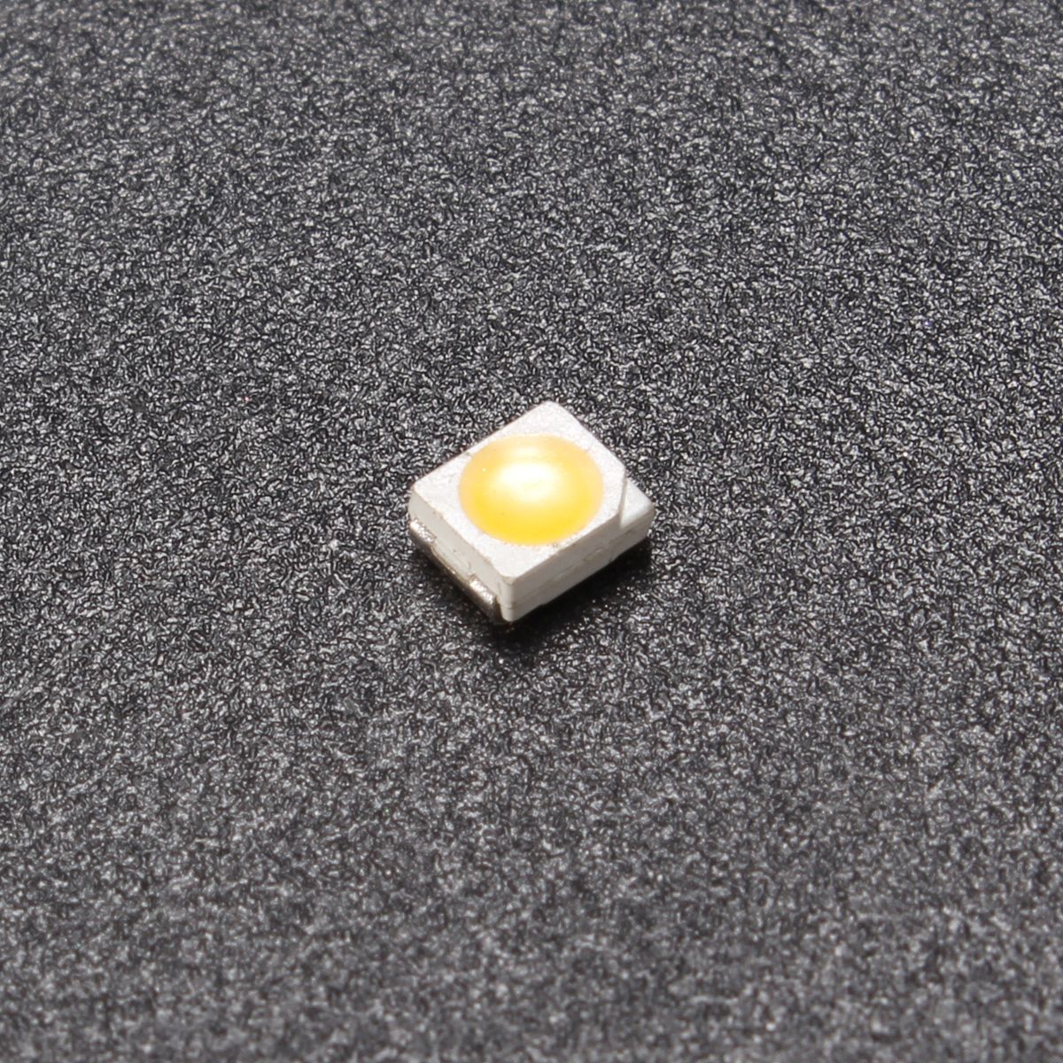 100PCS-SMD3528-1210-1W-100LM-Warm-White-LED-Backlight-DIY-Chip-Bead-For-TV-Application-1128676