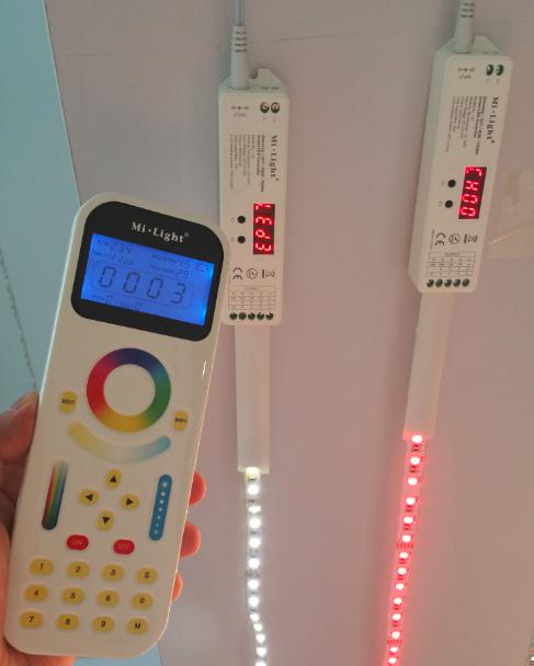 24GHz-Mi-Light-LED-Remote-Control-with-LCD-Screen-Max-99-Zones-for-Track-Strip-Lighting-1153506