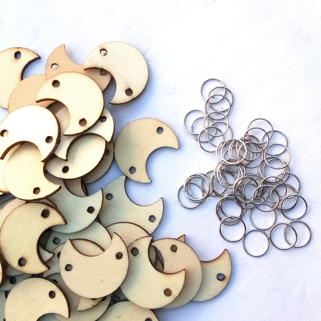 50Pcs-Moon-Shape-Laser-Engraving-Wooden-Sheet-With-50-Iron-Loops-Set-For-Birthday-Reminder-DIY-Hangi-1412283