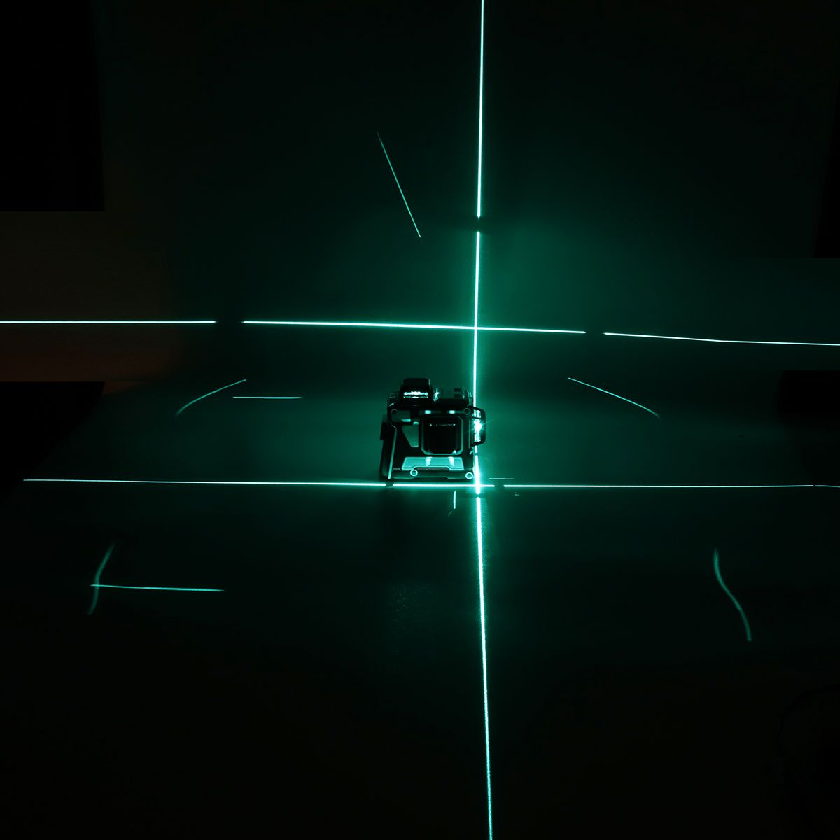 3D-12-Line-Blue-Light-Laser-Level-LCD-360deg-Rotary-Self-Leveling-Cross-Measuring-Tool-1718015