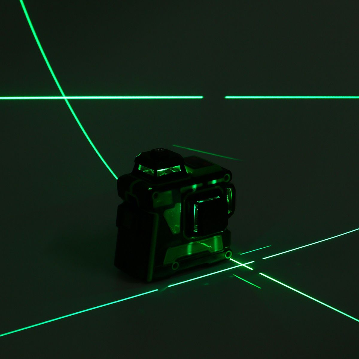 3D-12-Line-Green-Light-Laser-Level-Digital-Self-Leveling-360deg-Rotary-Measure-1665153
