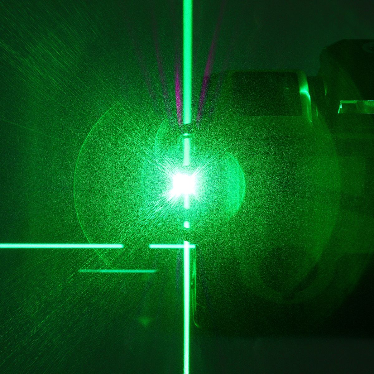 3D-12-Line-Green-Light-Laser-Level-Digital-Self-Leveling-360deg-Rotary-Measure-1665153