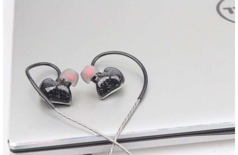 X6-In-Ear-35mm-Wired-Deep-Bass-Earphone-Ergonomic-Earphone-with-Microphone-1226051