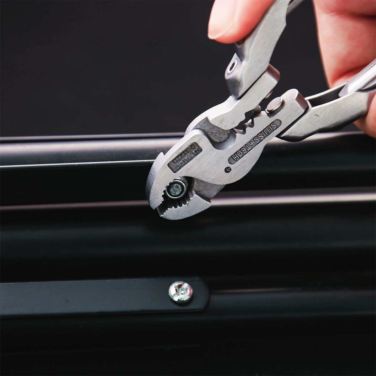 Mini-Multifunctional-Tool-9-in-1-Multitool-Keychain-Plier-Screwdriver-Pocket-Tools-1167699