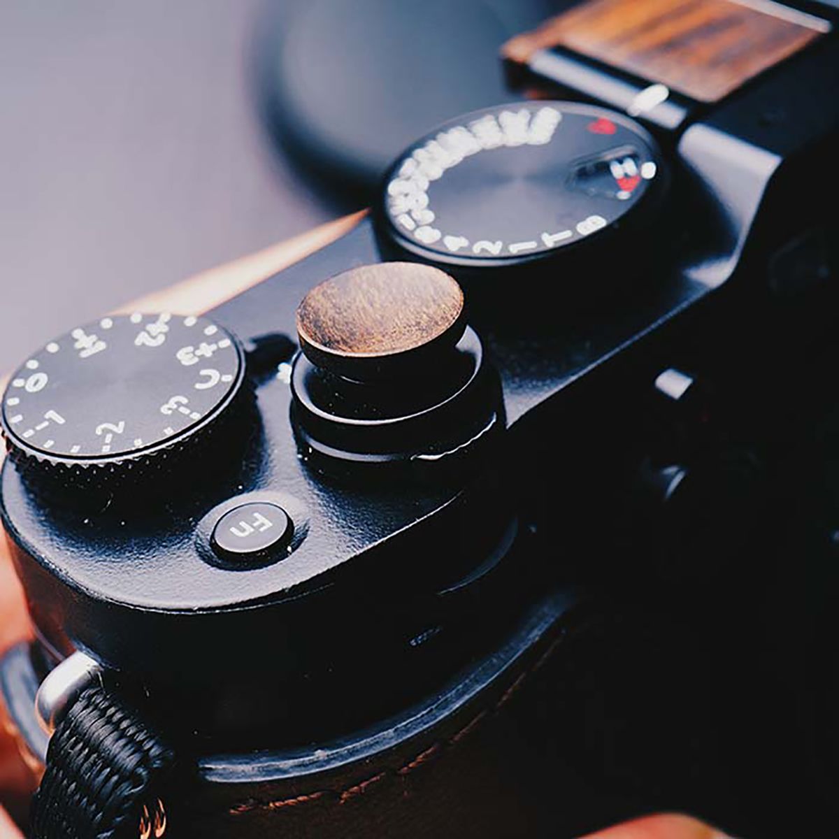 Wooden-Shutter-Button-with-Hot-Shoe-Cover-for-Fuji-X-Series-Buttons-1299050