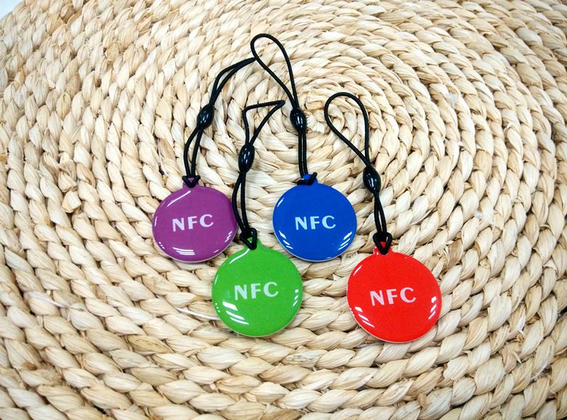 4-PcsLot-Ntag216-NFC-Tag-Card-Key-Token-1356mhz-RFID-868-Bytes-Card-Label-Keychain-for-All-NFC-Andro-1530649