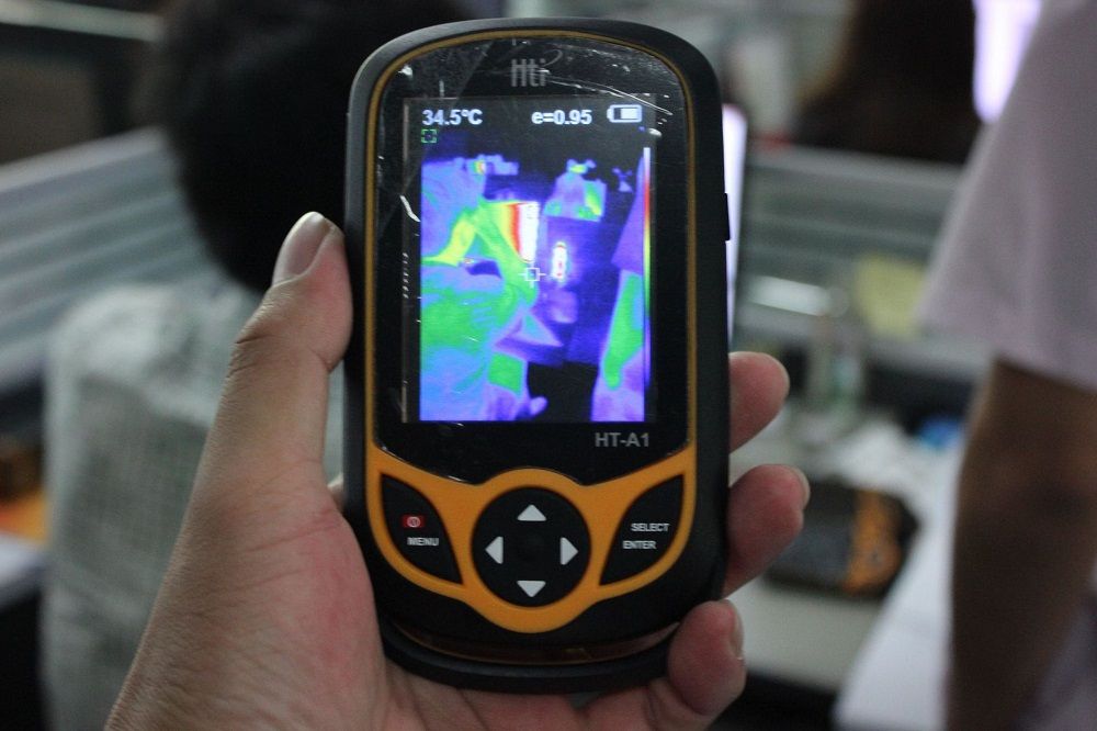 HT-A1-Handheld-Infrared-Imager-300000-Pixel-32-Inch-Full-View-TFT-Display-Screen-Thermal-Camera-Digi-1331615