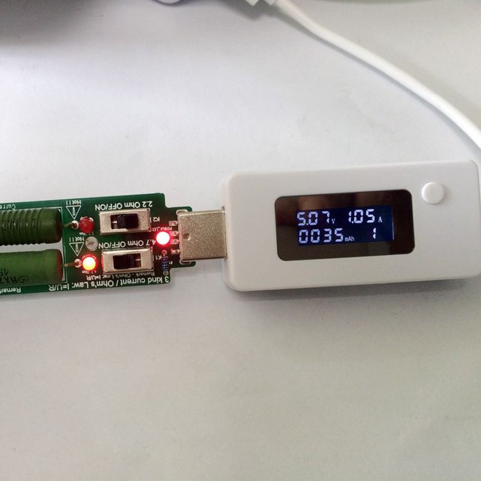 Digital-Display-USB-Tester-Current-Voltage-Charger-Capacity-Detector-Power-Bank-Battery-MeterDischar-1172251