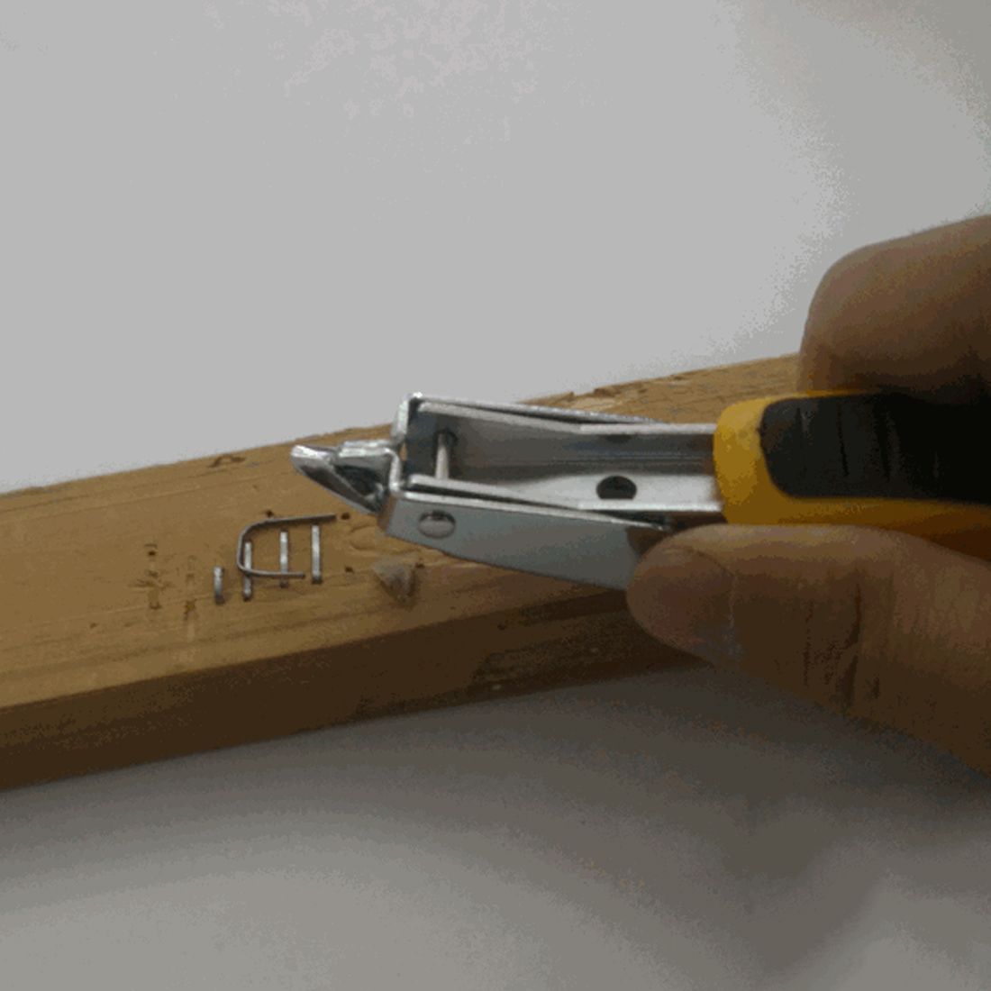 Multi-tool-Nail-Staple-Gun-Furniture-Stapler-Gun-For-Wood-Door-Upholstery-Framing-Rivet-Gun-Kit-Nail-1382472